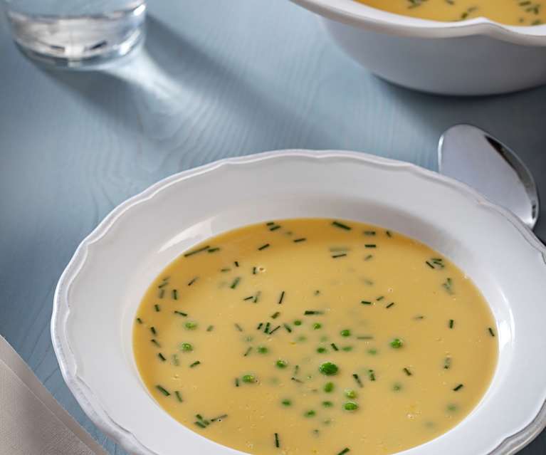 Crema de maíz con guisantes frescos Crema de maíz con guisantes frescos