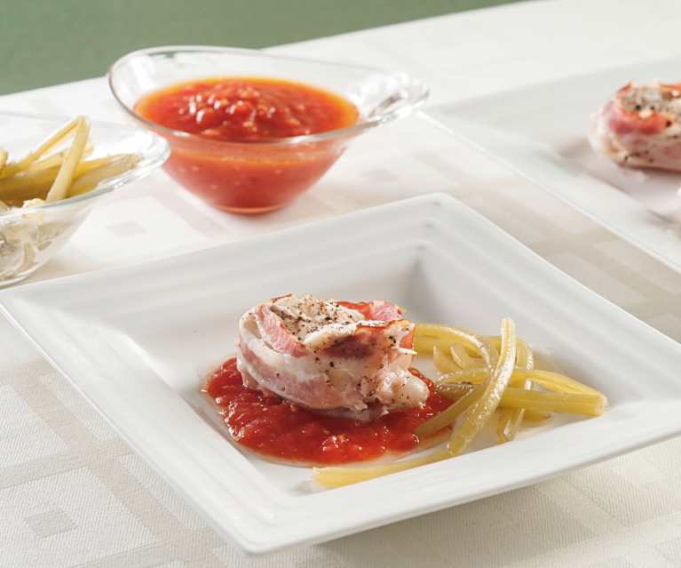 Tournedós de rape con borrajas y vinagreta de tomate Tournedós de rape con borrajas y vinagreta de tomate