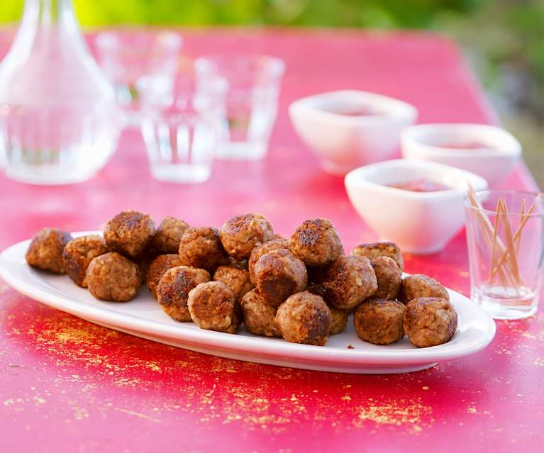 Spanische Tapa-Bällchen mit Datteln Spanische Tapa-Bällchen mit Datteln