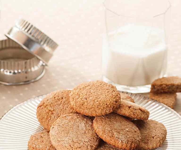 Oaty Cookies with Wholemeal Flour and Honey Oaty Cookies with Wholemeal Flour and Honey