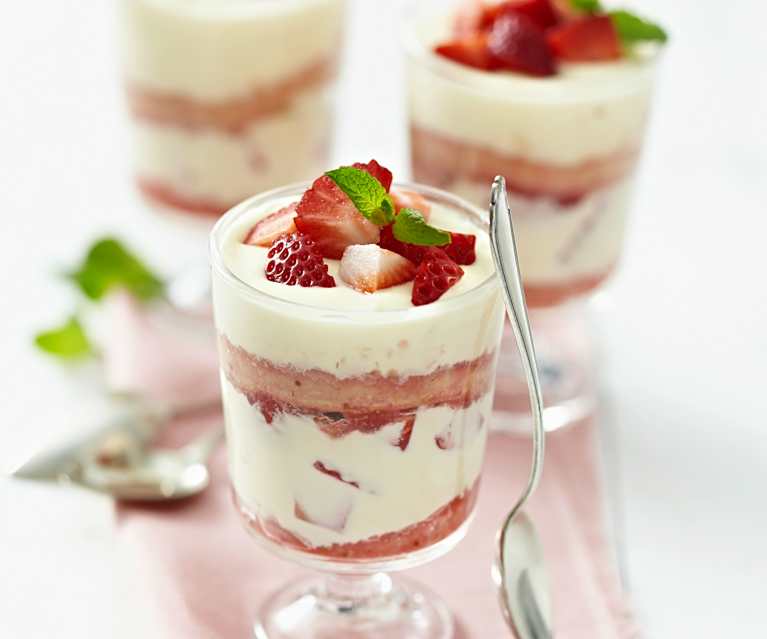 Tiramisu mit Erdbeeren Tiramisu mit Erdbeeren