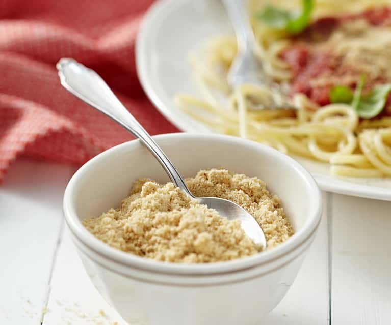 Veganský parmazán Veganský parmazán