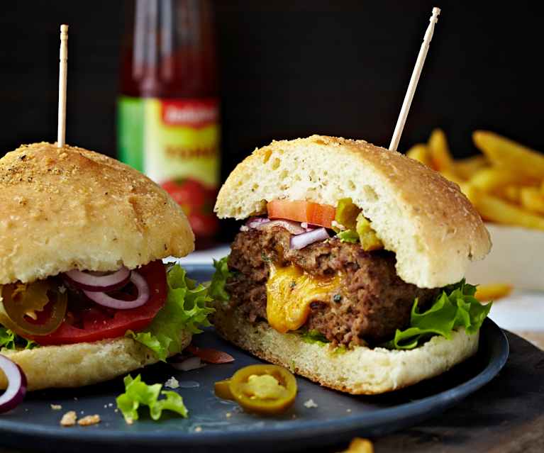 Hovězí hamburger se sýrovým srdcem Hovězí hamburger se sýrovým srdcem