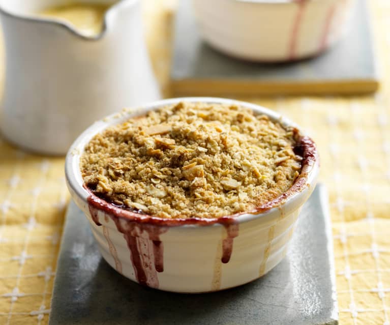 Pear and Blueberry Crumble