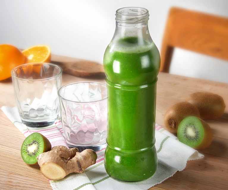 Smoothie al kiwi e zenzero Smoothie al kiwi e zenzero