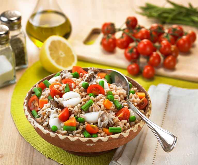 Farro con seppie e verdure Farro con seppie e verdure