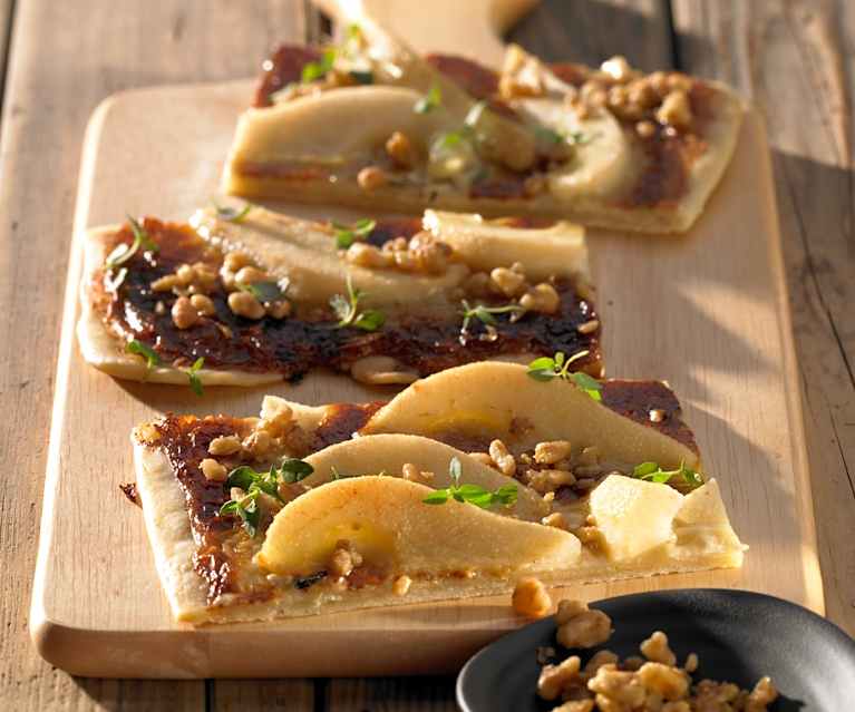 Birnen-Gorgonzola-Flammkuchen Birnen-Gorgonzola-Flammkuchen