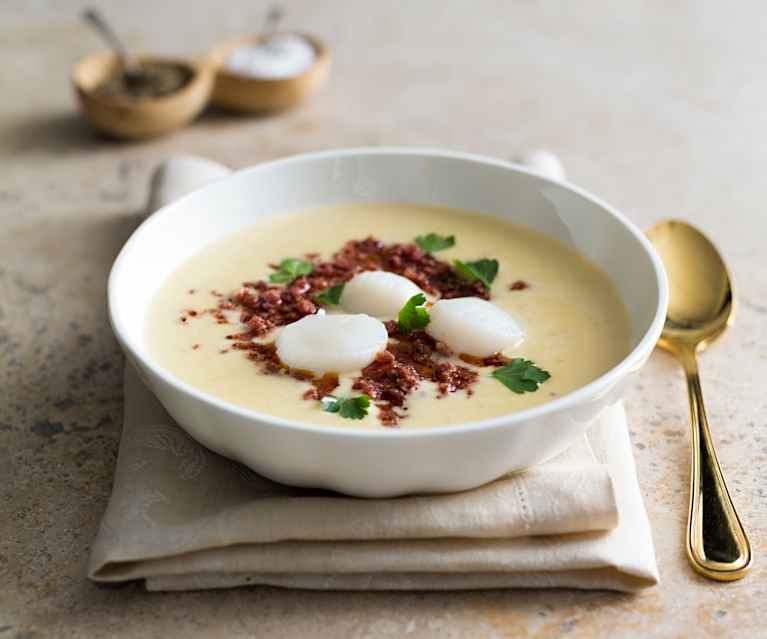 Creamy scallop soup with chorizo Creamy scallop soup with chorizo