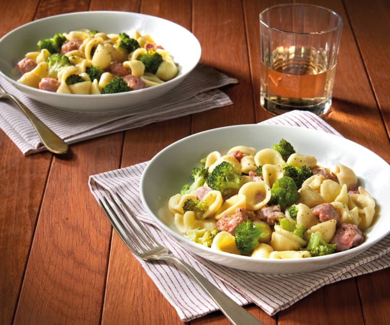 Orecchiette salsiccia e broccoli