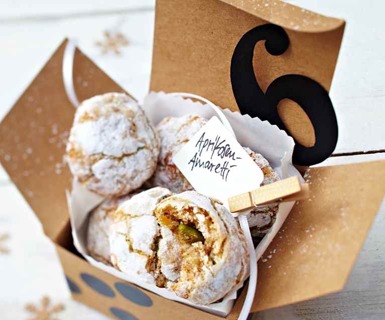 Meruňkové amaretti Meruňkové amaretti