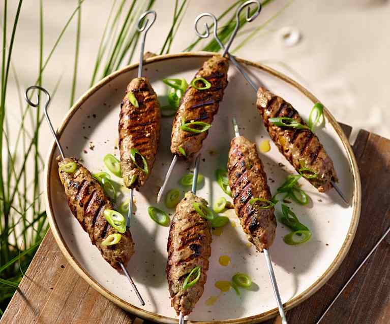 Kebab aus Rindfleisch mit Feta Kebab aus Rindfleisch mit Feta