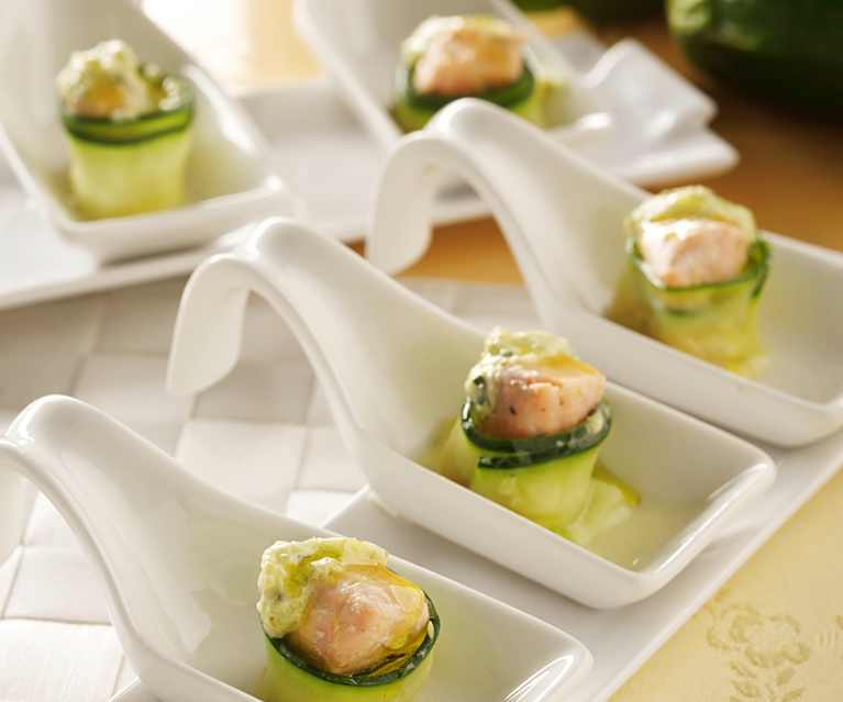 Zucchini-Lachs-Röllchen mit Currydip - Cookidoo® – the official ... Zucchini-Lachs-Röllchen mit Currydip - Cookidoo® – the official ...