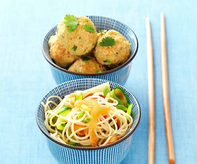 Polpette speziate e noodles Polpette speziate e noodles