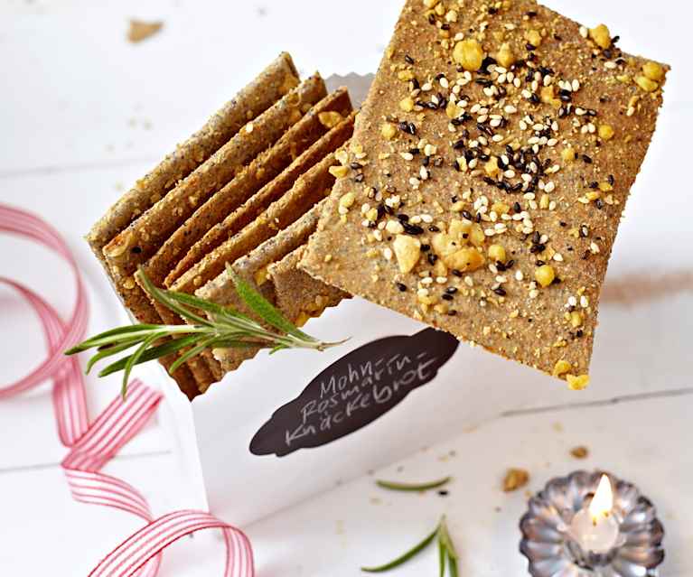 Makovo-rozmarýnový knäckebrot Makovo-rozmarýnový knäckebrot
