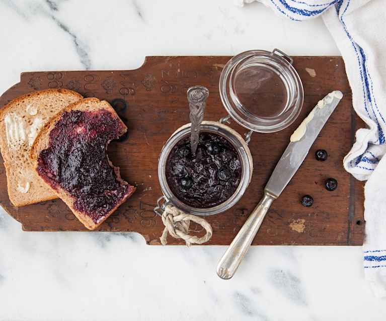 Heidelbeer-Blutorangen-Marmelade mit Ingwer Heidelbeer-Blutorangen-Marmelade mit Ingwer