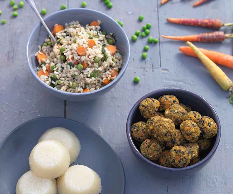 Almôndegas de tofu com arroz integral & quindim vegan Almôndegas de tofu com arroz integral & quindim vegan