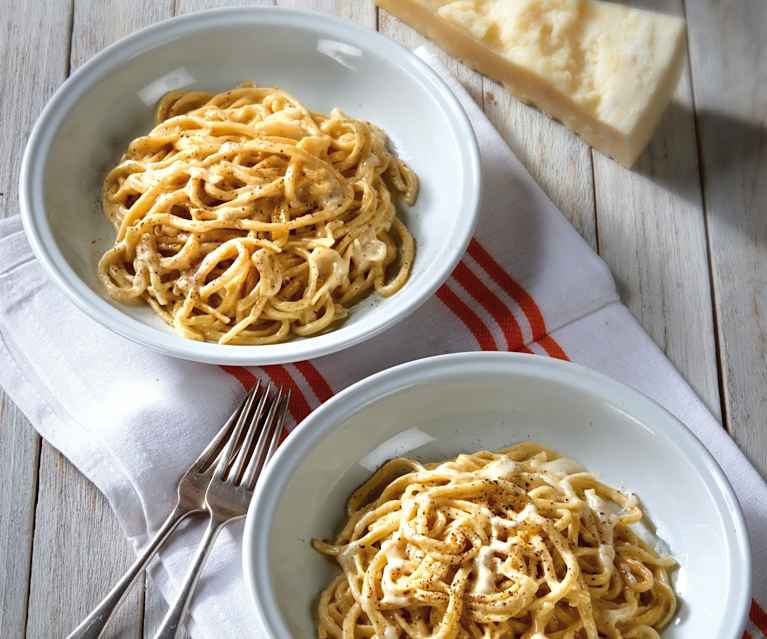 Spaghetti cacio e pepe Spaghetti cacio e pepe