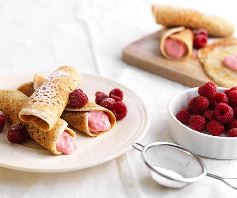 Panquecas de limão com recheio de queijo e framboesa