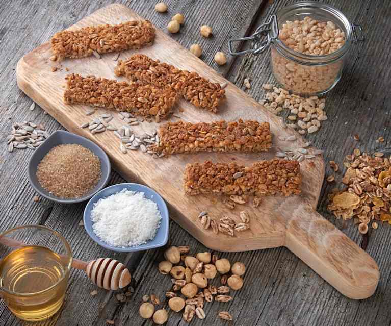 Spelt and Corn Flake Cereal Bars Cookidoo® the official Thermomix