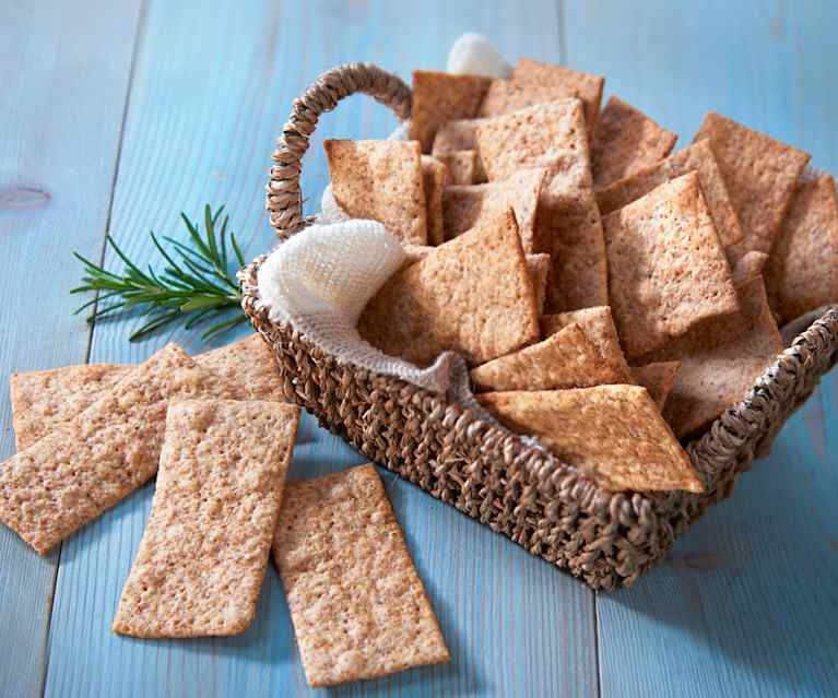 Crackers integrali al rosmarino Crackers integrali al rosmarino