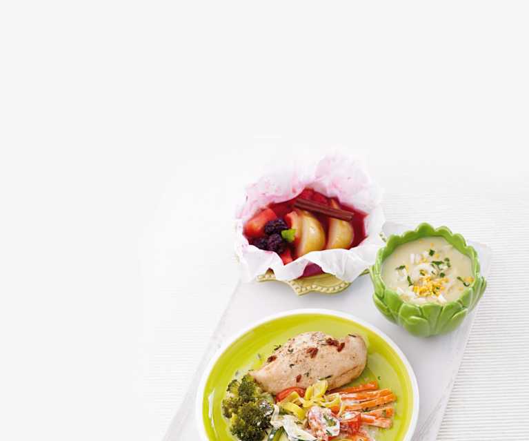 Creme de couve-flor, Frango com legumes e Fruta ao vapor Creme de couve-flor, Frango com legumes e Fruta ao vapor