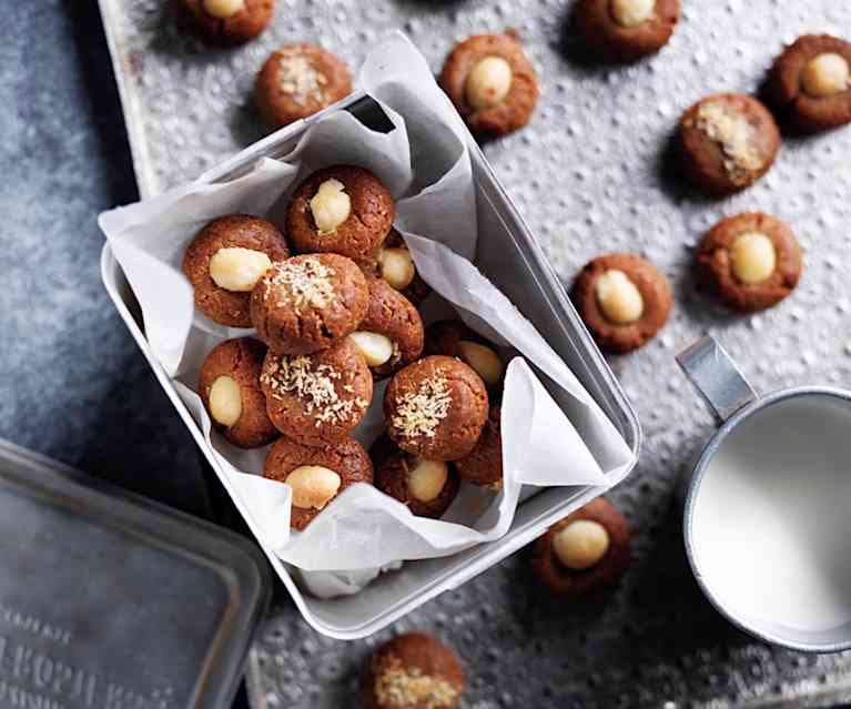 Apricot macadamia biscuits Cookidoo® the official Thermomix® recipe