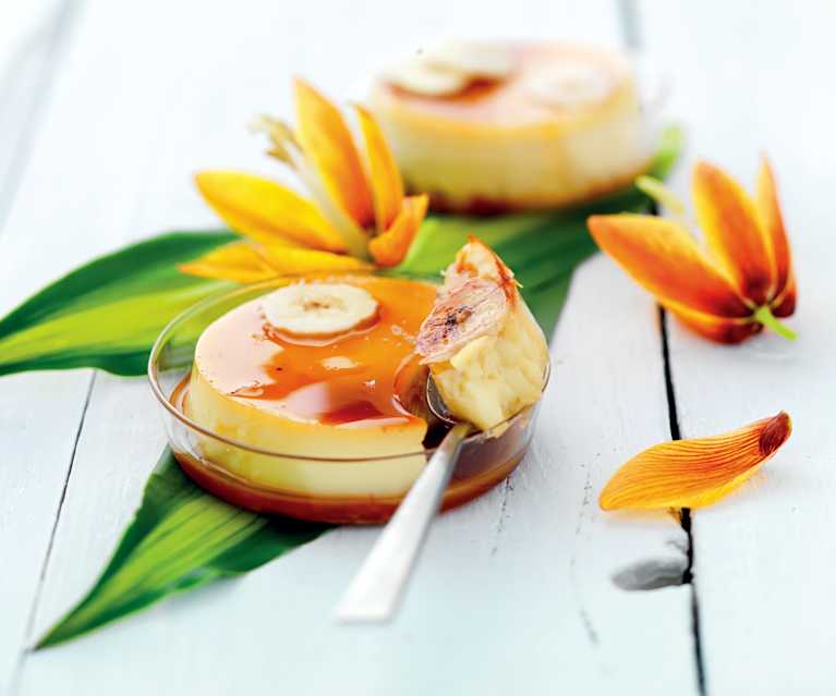 Crème caramel, noix de coco et banane Crème caramel, noix de coco et banane