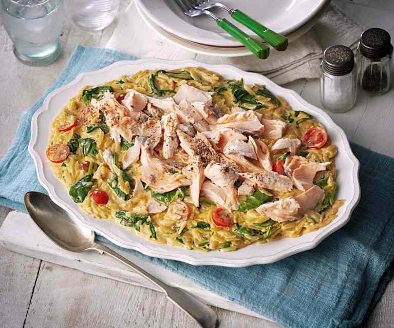Orzo-Pasta mit Lachs und Spinat Orzo-Pasta mit Lachs und Spinat