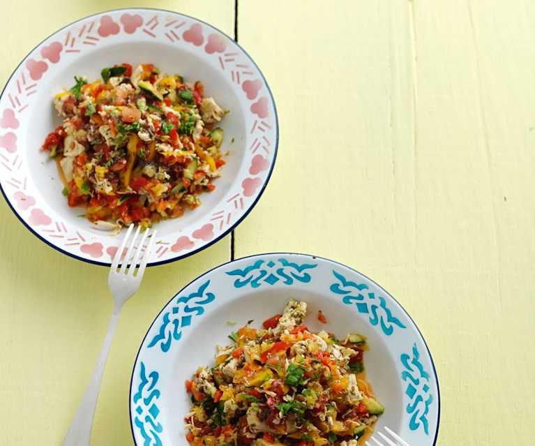 Salada de frango e vinagreta de framboesa Salada de frango e vinagreta de framboesa