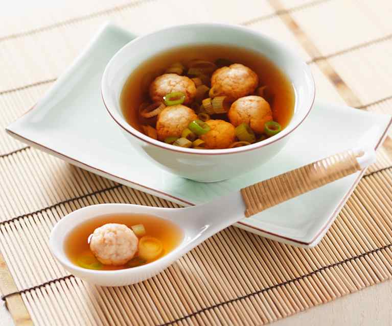 Garnelenklößchen-Suppe Garnelenklößchen-Suppe