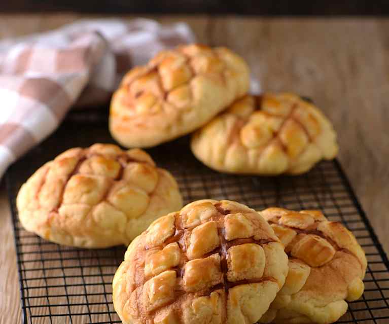 Pineapple buns Cookidoo® the official Thermomix® recipe platform