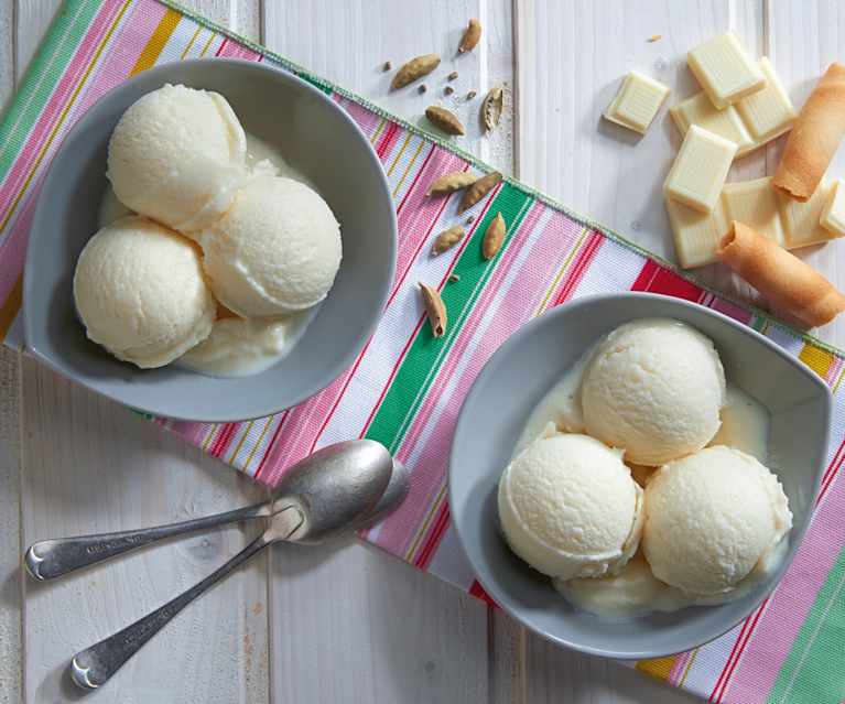 Gelato al cardamomo e cioccolato bianco Gelato al cardamomo e cioccolato bianco