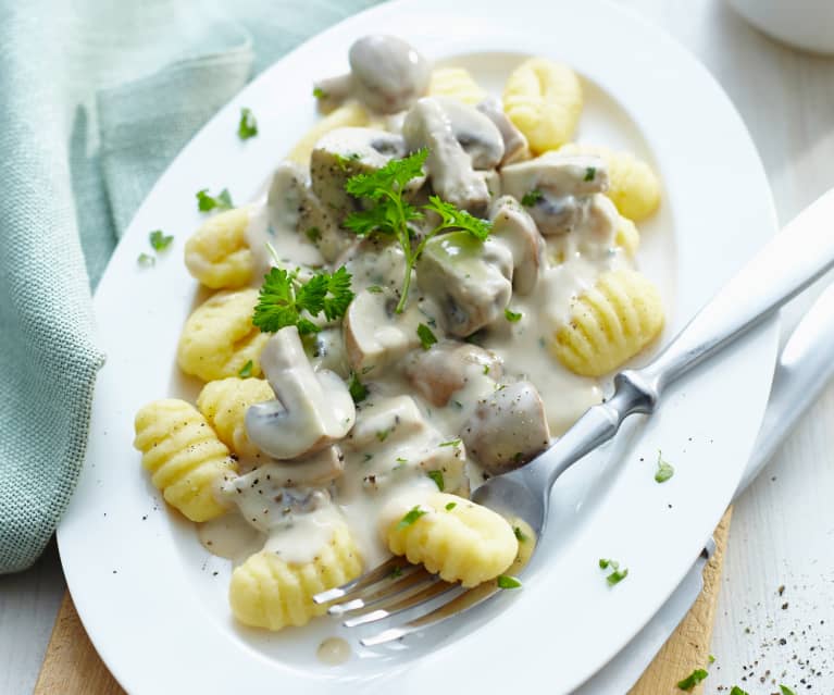 Gnocchi mit Gorgonzola-Champignon-Sauce - Cookidoo® – das offizielle ...