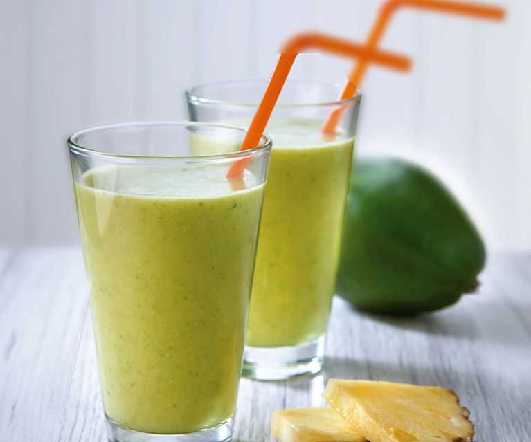 Smoothie avocado ed ananas Smoothie avocado ed ananas