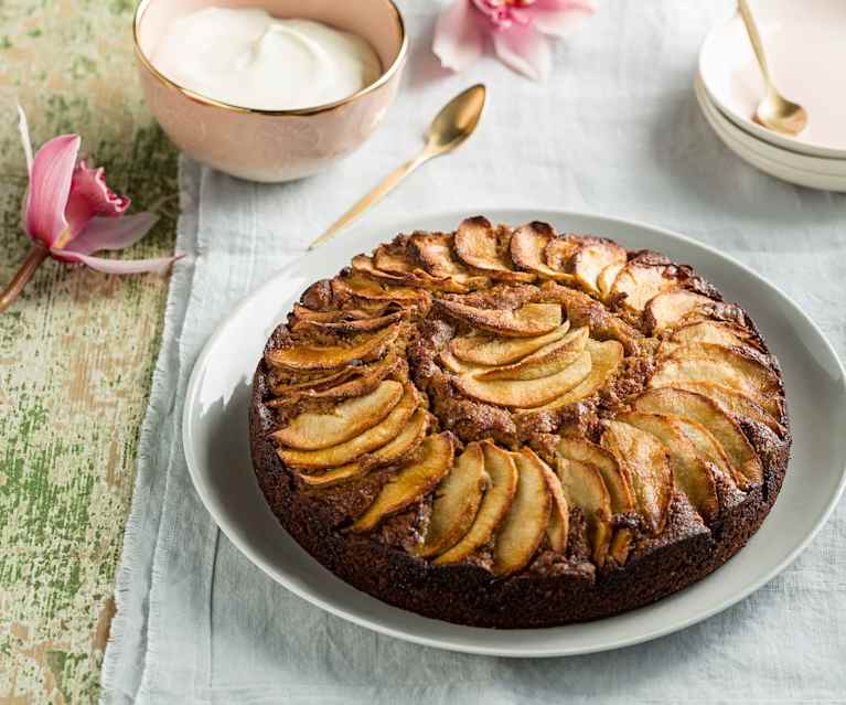Apple, pear and bay leaf cake Apple, pear and bay leaf cake