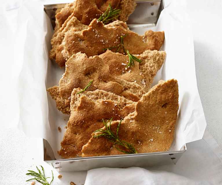 Pełnoziarnista focaccia z rozmarynem Pełnoziarnista focaccia z rozmarynem