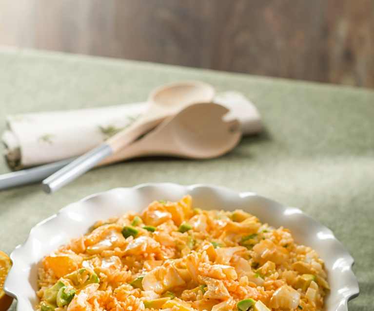 Ensalada de arroz con bacalao y vinagreta de piquillos