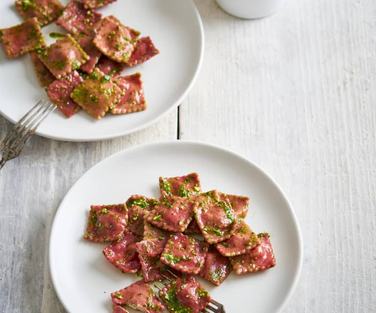 Ravioli com pesto de rúcula e noz - Cookidoo® - a ...