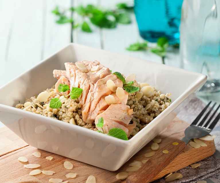 Bulgur aromatico con salmone Bulgur aromatico con salmone