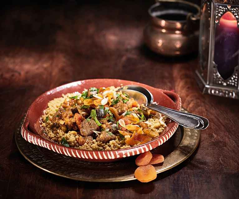 Lamm-Tajine mit Marillen und Honig Lamm-Tajine mit Marillen und Honig