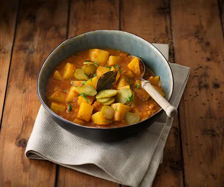 Erdäpfelgulasch (vegan) Erdäpfelgulasch (vegan)