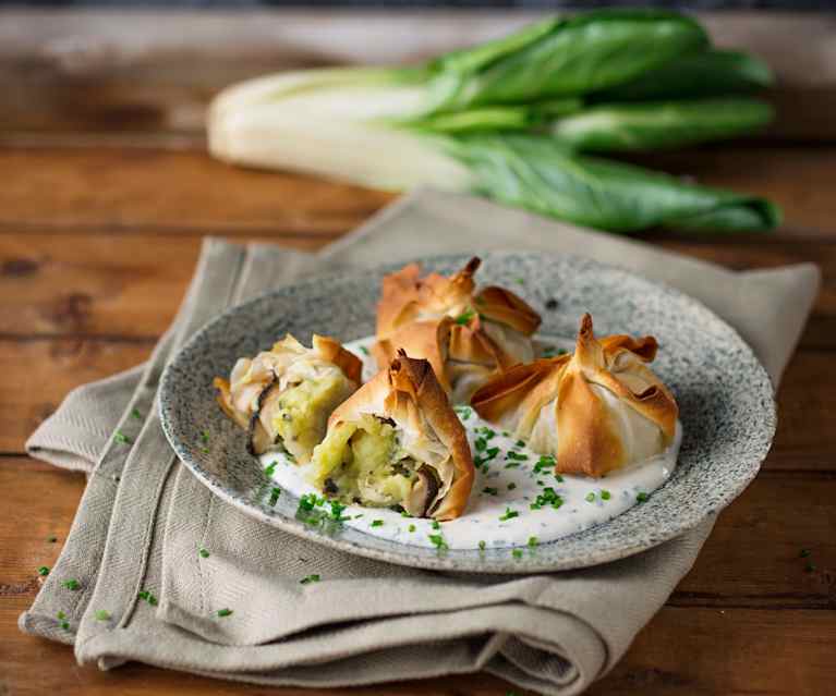 Erdäpfelsackerl mit Mangold und Pilzen (vegan) Erdäpfelsackerl mit Mangold und Pilzen (vegan)