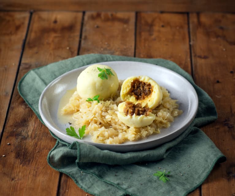 Vegane &amp;#39;Grammel&amp;#39;-Knödel auf Weinkraut - Cookidoo® – the official ...