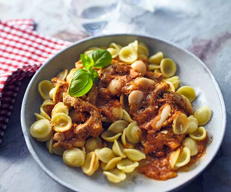 Bohnen-Tomaten-Sauce mit Schweinefleisch Bohnen-Tomaten-Sauce mit Schweinefleisch