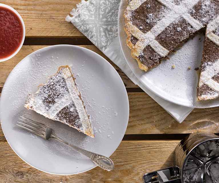 Pastiera cioccolato e Rum con coulis di fragole Pastiera cioccolato e Rum con coulis di fragole