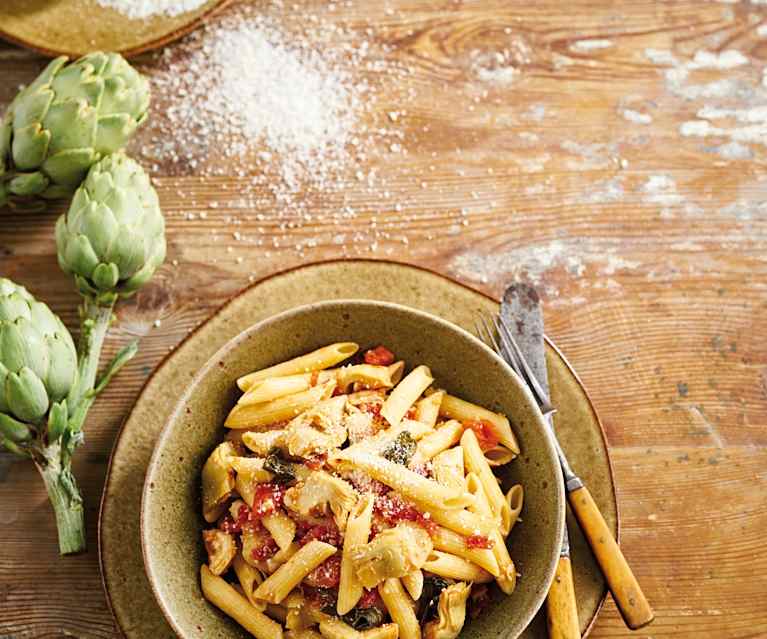 Penne com alcachofra e tomate Penne com alcachofra e tomate