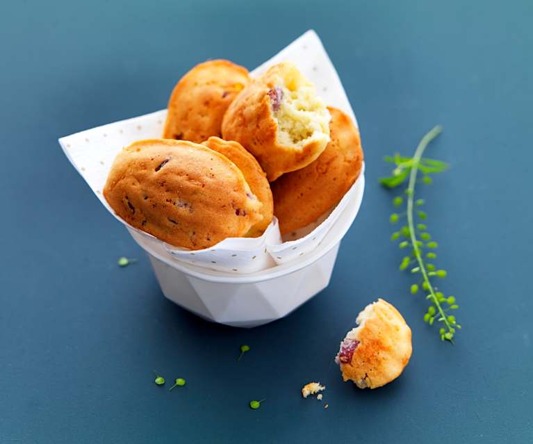 JUIN - Mini-madeleines jambon-roquefort - Bruno Dinel JUIN - Mini-madeleines jambon-roquefort - Bruno Dinel