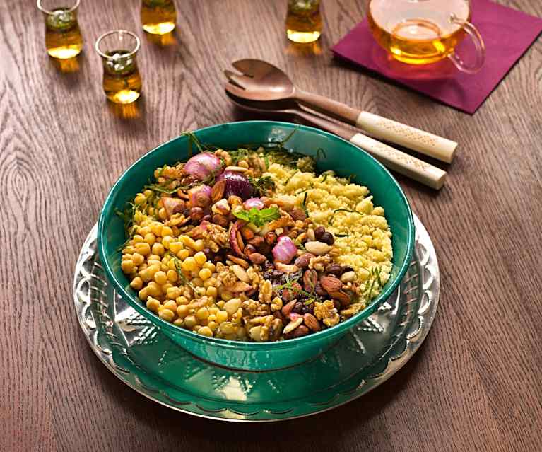 Ensalada de cuscús y garbanzos al estilo marroquí Ensalada de cuscús y garbanzos al estilo marroquí