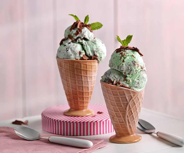 Helado de menta y chocolate Helado de menta y chocolate