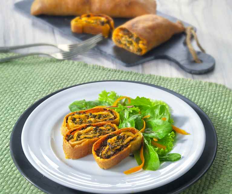 Strudel verza e porri (vegan) Strudel verza e porri (vegan)